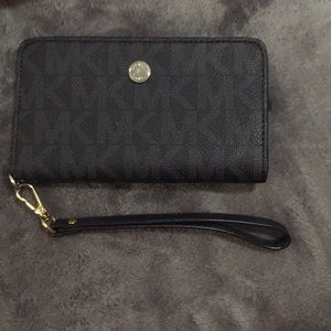 Michael Kors phone wristlet